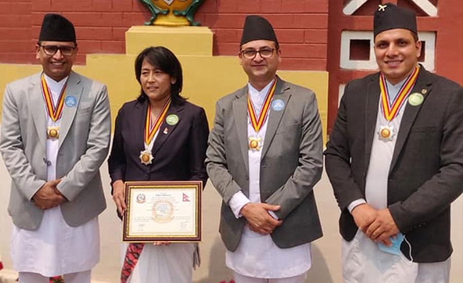 राष्ट्रपतिबाट ४५२ जना विभूषित