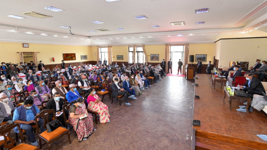 एमाले बैठकमा मन्त्री कृष्णगोपाल श्रेष्ठको राजीनामा माग