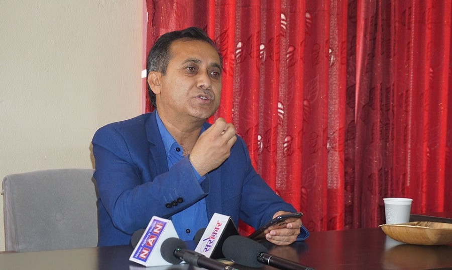 प्रधानमन्त्रीलाई कांग्रेसको प्रश्न : प्रचण्डसँग एमालेको एकता ठिक, कांग्रेसको कुरा मुद्दामा मिल्दा बेठिक ?