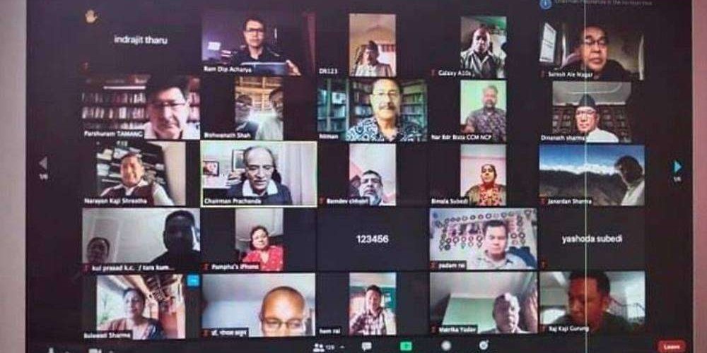 माओवादी केन्द्रको आकस्मिक बैठकः पार्टीको नयाँ प्रतिवेदन लेख्ने प्रचण्डको तयारी