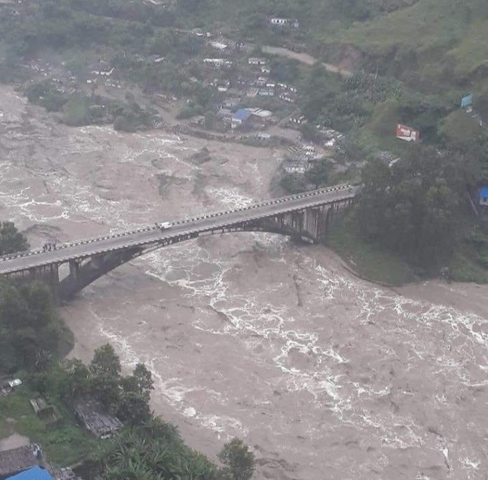 कालीगण्डकीले बगायो ९ घर