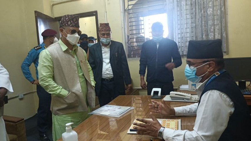 जसपा विवादमा रेशम चौधरी तटस्थ