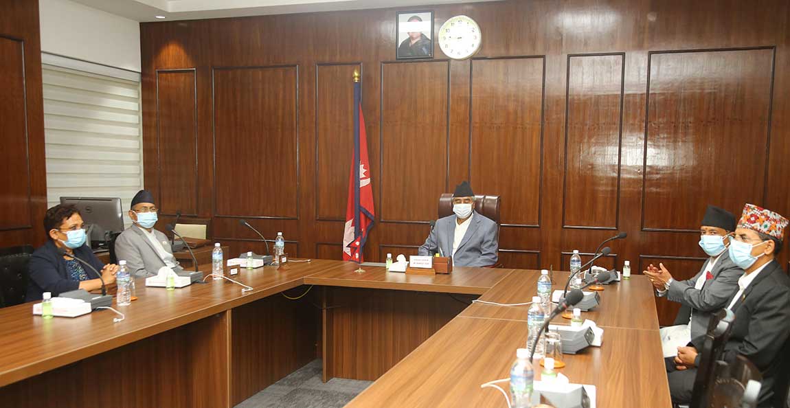 मन्त्री बन्न हानथाप : जम्मा २० जना आवश्यकता , १५६ को दौडमा