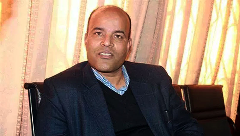 सांसद पदबाट राजीनामा दिँदै अमरेश कुमार