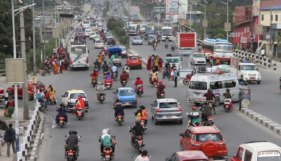 बढी भाडा लिने ७७ सार्वजनिक यातायात कारवाहीमा