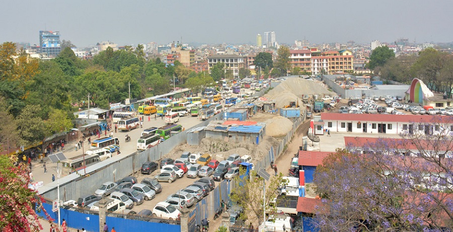 बसपार्क बन्द हुँदा यात्रु समस्यामा