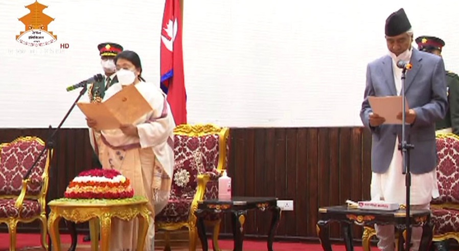 शपथमा किचलो र देउवाको अडान