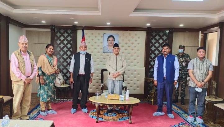 माओवादीका नेता तान्ने अभियानमा केपी ओली !