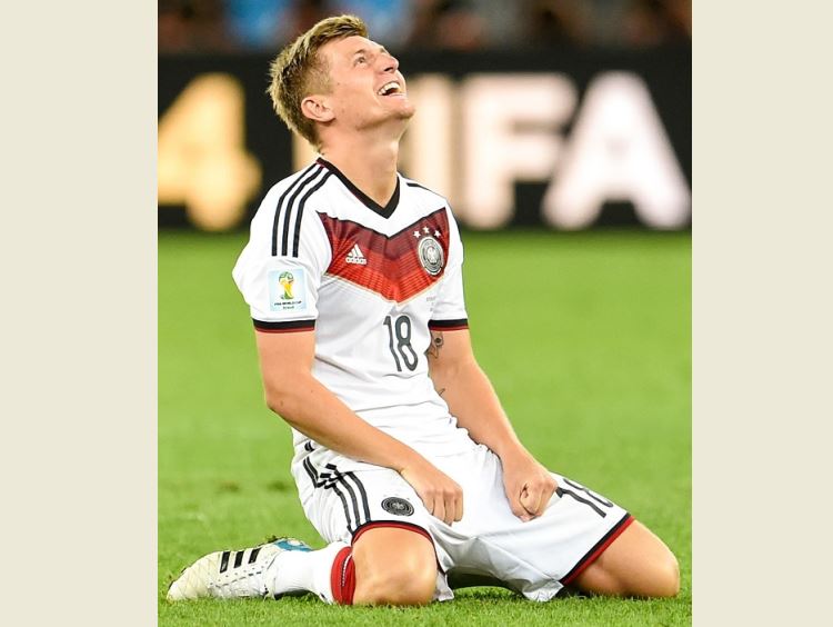 जर्मनीका क्रुसले लिए अन्तर्राष्ट्रिय फुटबलबाट सन्यास