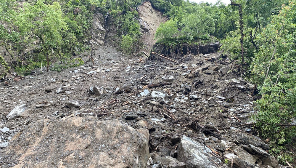 पहिरोका कारण गलेश्वरपारिको बस्ती उच्च जोखिममा