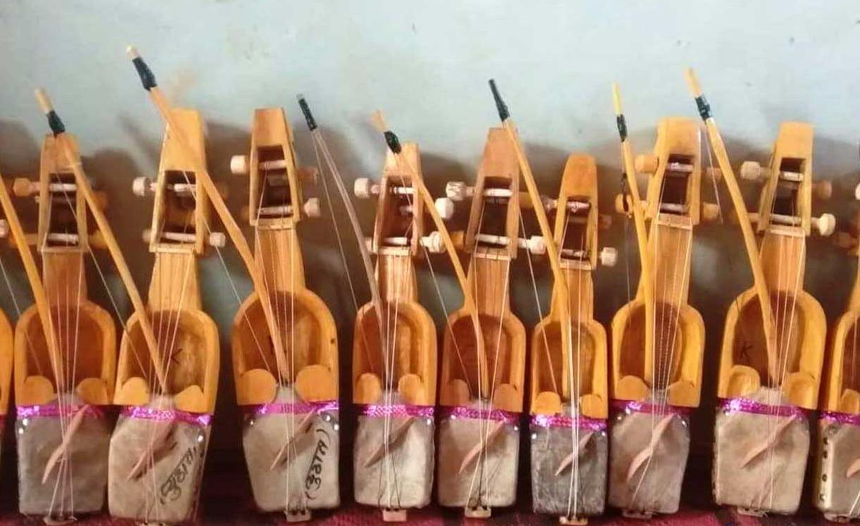 कोरोनाले खोस्यो गन्धर्वको गाँस