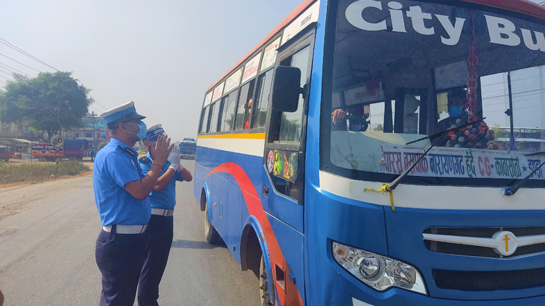 काठमाण्डौ उपत्यकाभित्र बढी भाडा लिने २ सय ५१ गाडी कारबाहीमा, उपत्यका बाहिर पनि अनुगमन सुरु