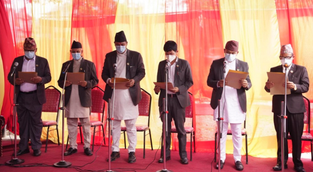 गण्डकीमा मन्त्रिपरिषद्ले पूर्णता पायो, थप ६ मन्त्रीले लिए शपथ