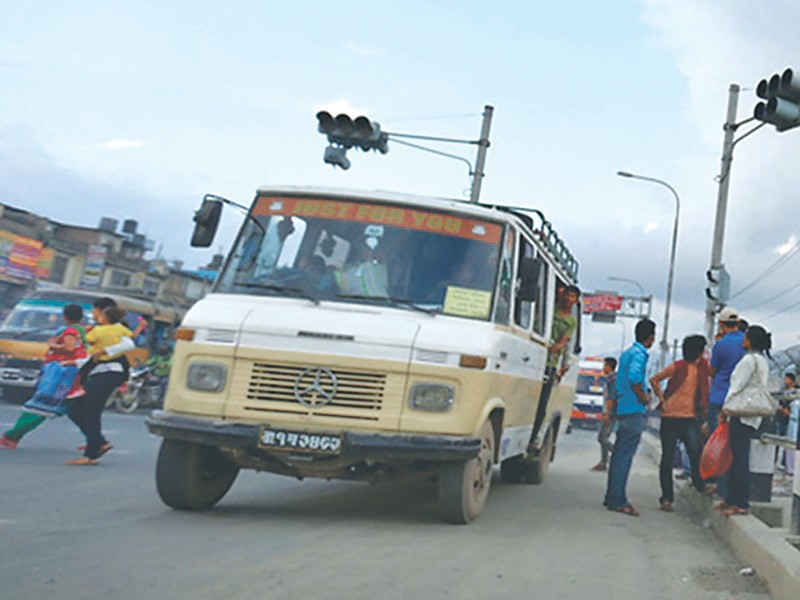 २० वर्षे सवारी संचालनमा रोक लगाउने निर्णय खारेजको संभावना