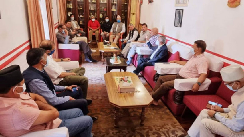 अधिवेशनको माहौल बनेकाले अनशन स्थगित गराउन छलफल