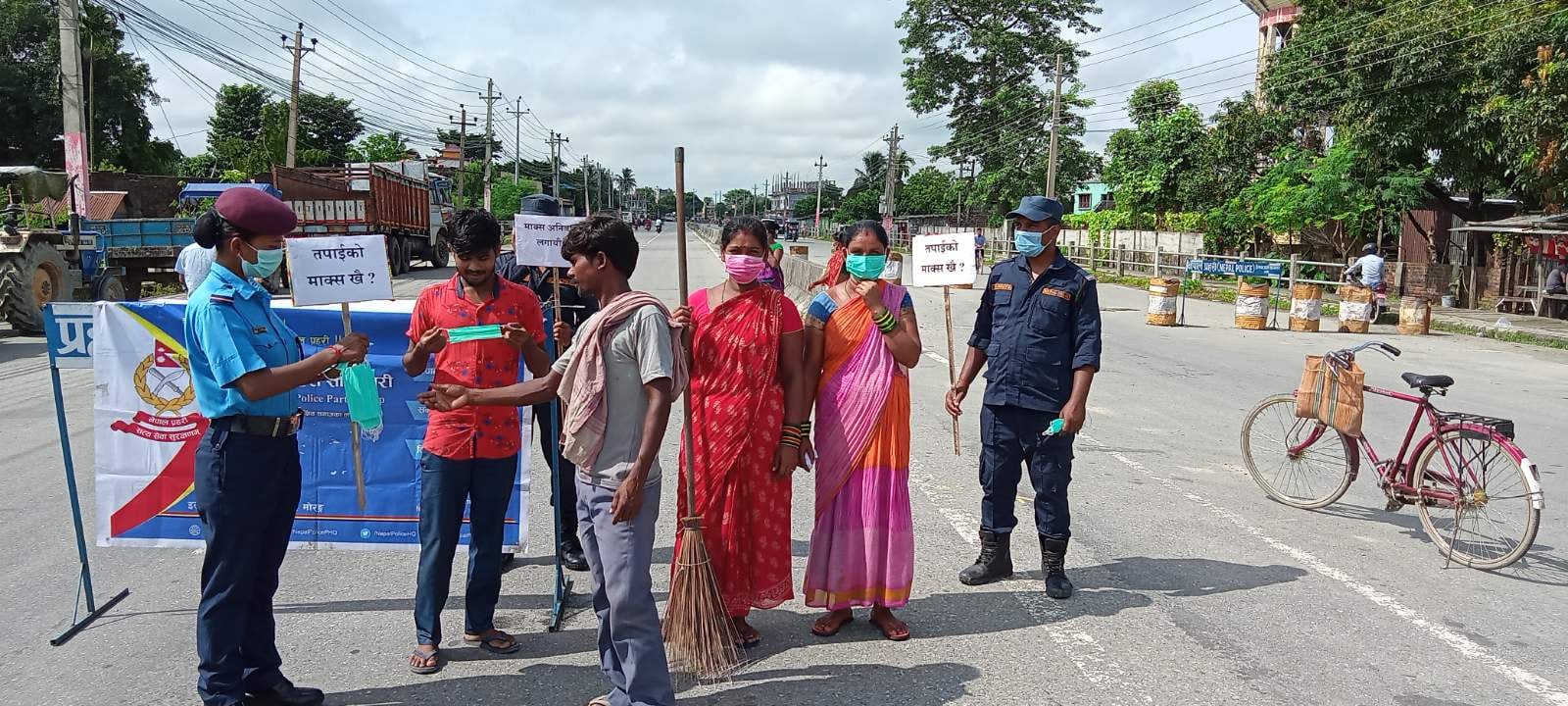 ‘तपाईंको मास्क खोई ?’ कार्यक्रम अन्तर्गत एकैदिन ६५ हजारलाई नि:शुल्क मास्क वितरण