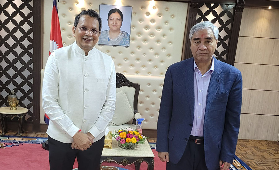 बीजेपीका नेतालाई कांग्रेसले किन काठमाडौँ बोलायो ?