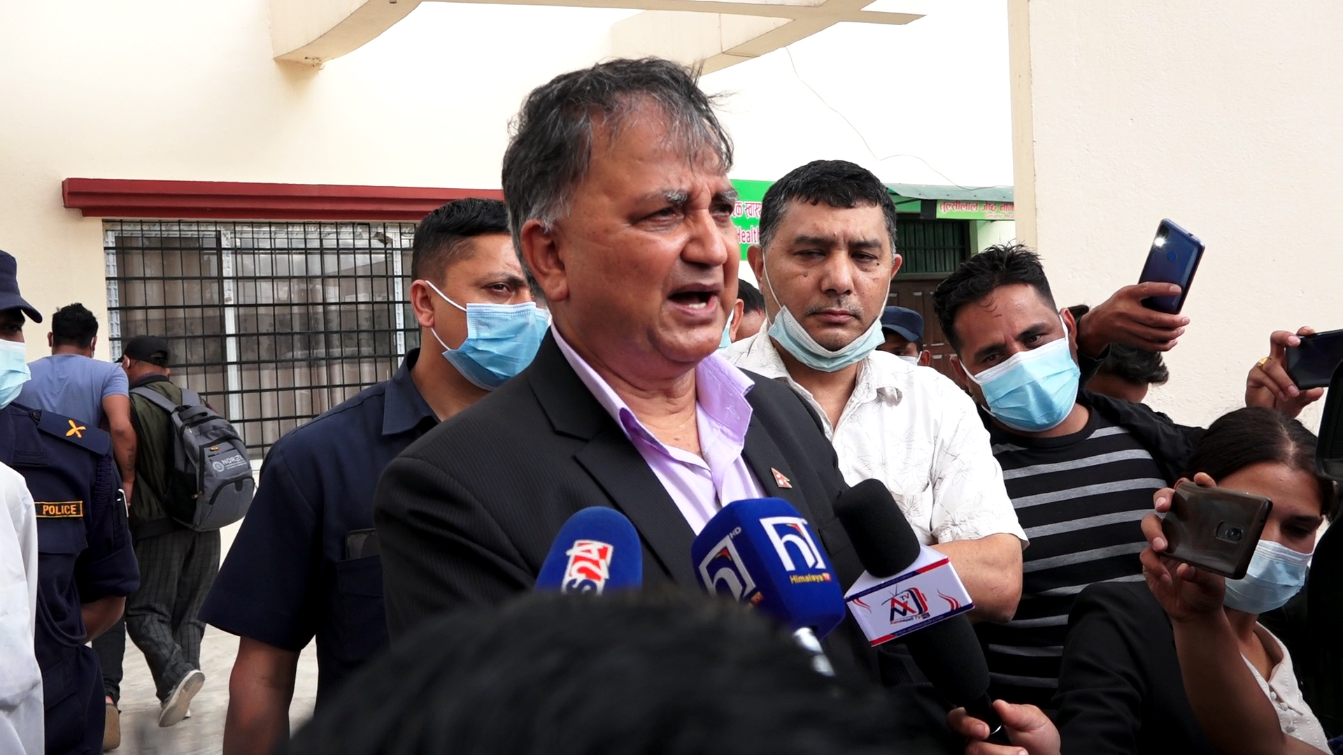 साउन २७ भित्र एमालेले पार्टी सदस्यताको नविकरण गरिसक्ने