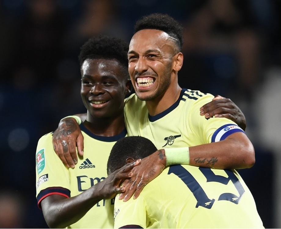 आर्सनल काराबाओ कप फुटबलको तेस्रो चरणमा