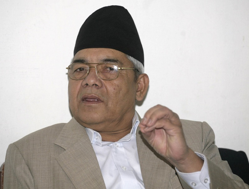 एमाले छोडेपछि वामदेवको राजनीति: न टेक्ने भूइँ, न समात्ने हाँगो !