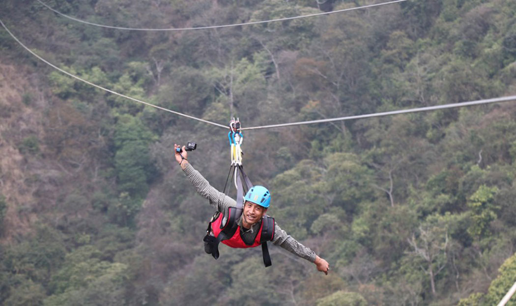 विश्वकै दोस्रो लामो जिपलाइनकाे निर्माण अन्तिम चरणमा