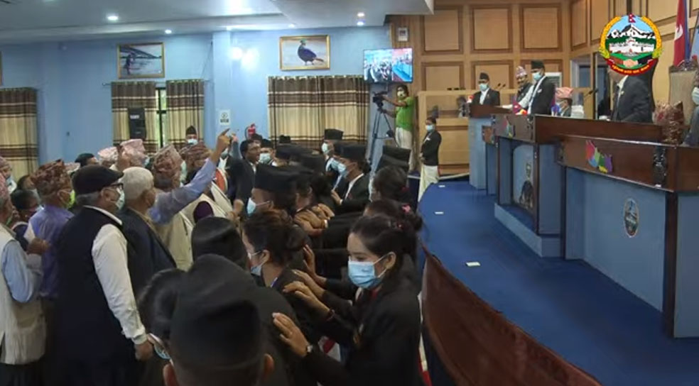 लुम्बिनीका मुख्यमन्त्रीले विश्वासको मत लिँदा एमाले सदनमा उपस्थित नहुने