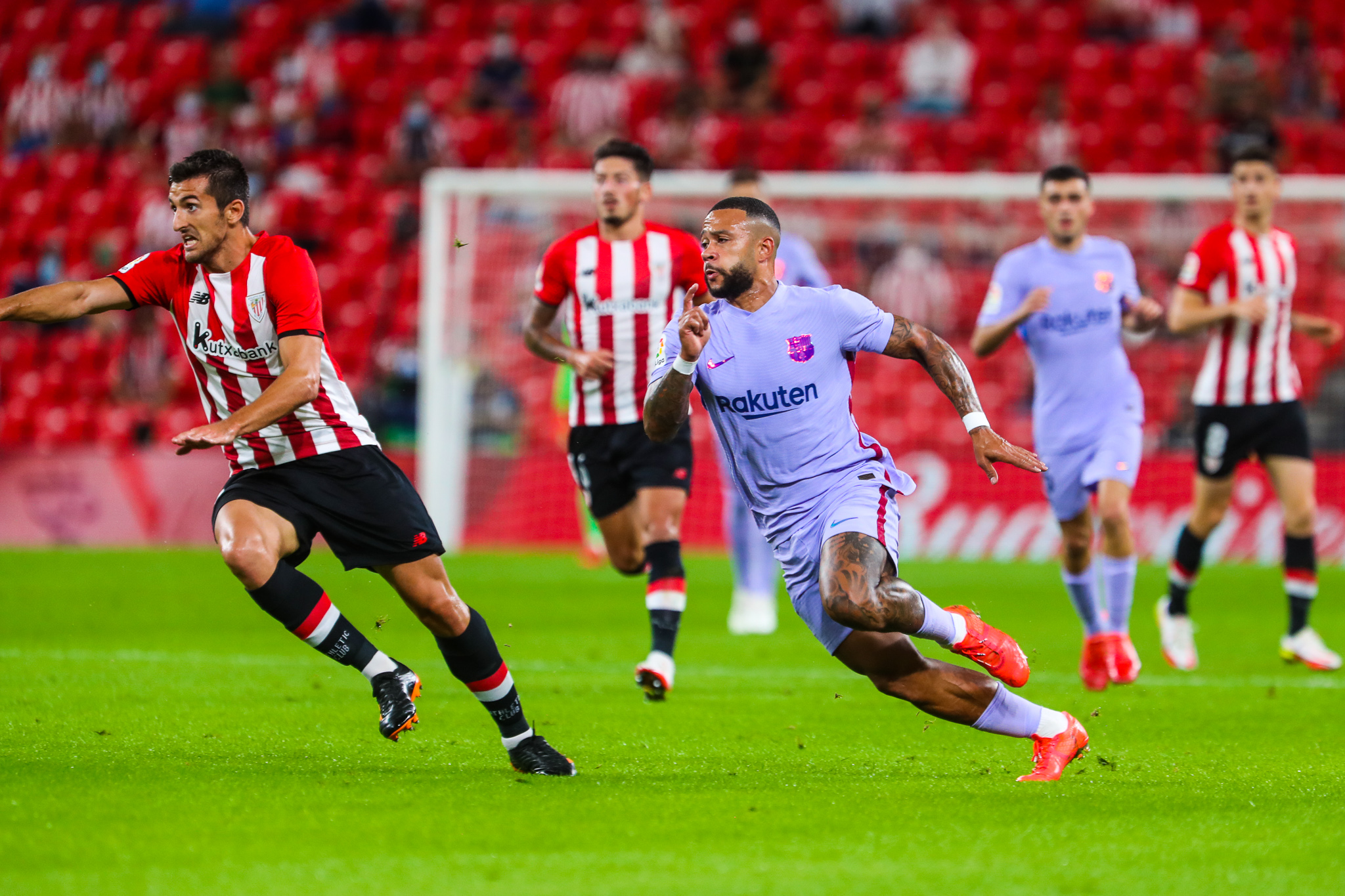 बराबरीमा रोकियो बार्सिलोना