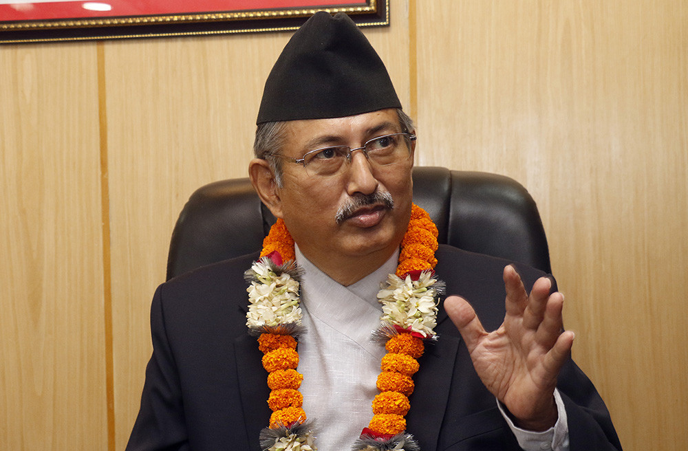 भूमिहीनलाई प्रक्रियागतरुपमा जग्गाको स्वामित्व दिन सरकार तयार छ : गृहमन्त्री खाँण