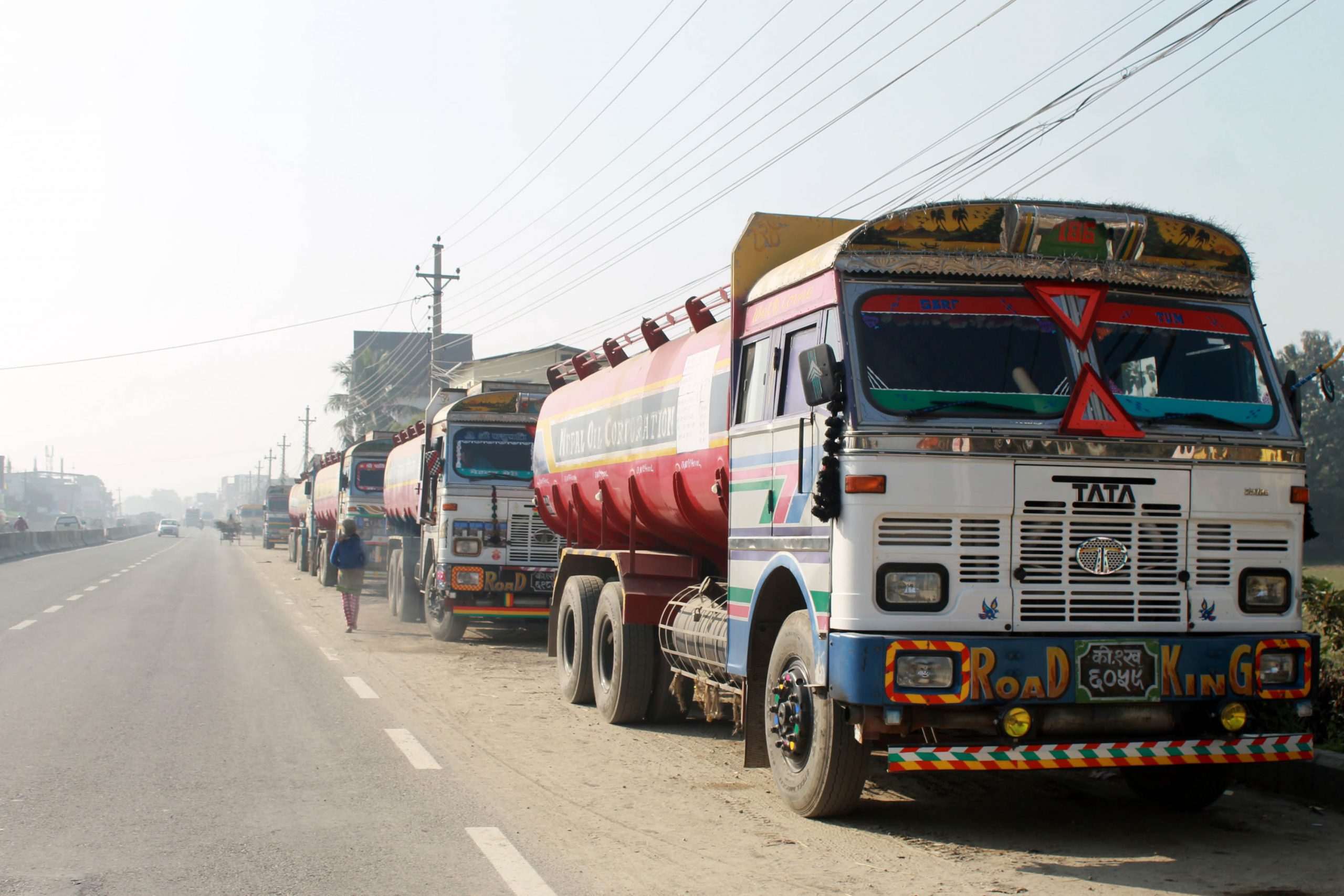विराटनगर डिपोमा पार्किङ गरिएको डिजेलसहितको ट्यांकर चोरी, भाग्दै गर्दा पक्राउ
