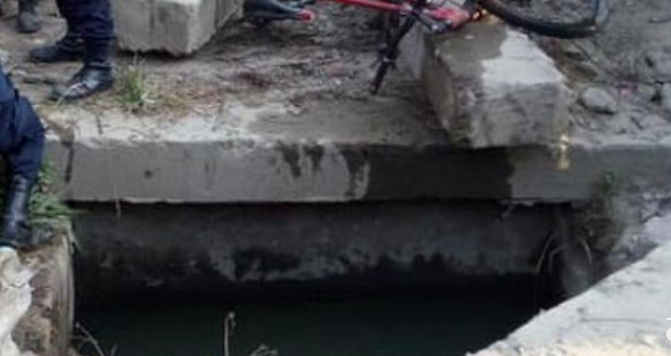 कपनमा ढलमा खसेर एक बालक बेपत्ता