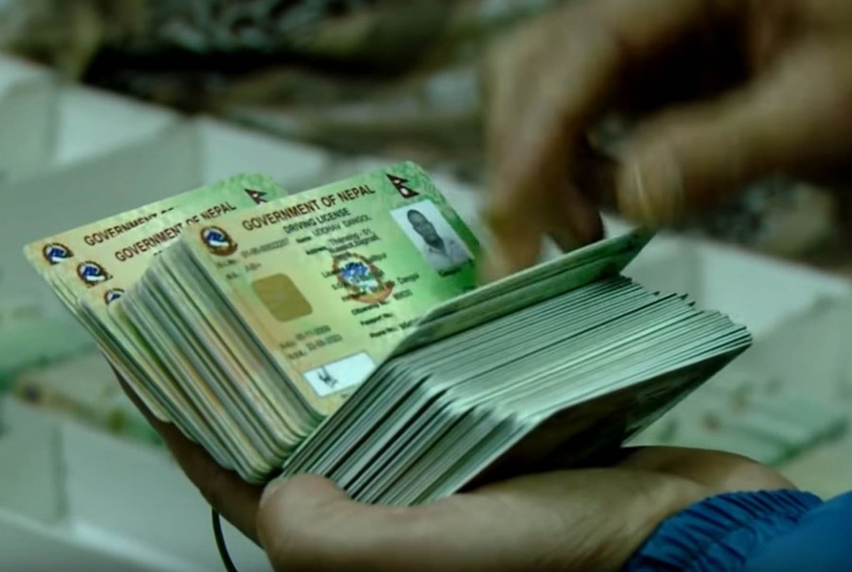 स्मार्ट लाइसेन्स नपाएकाले परीक्षणकालीन लाइसेन्स पाउने