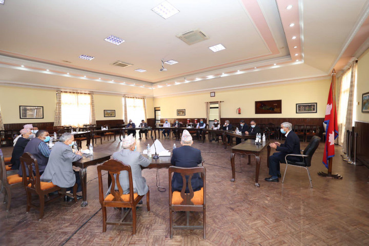 सत्ता गठबन्धनको बैठक बालुवाटारमा जारी