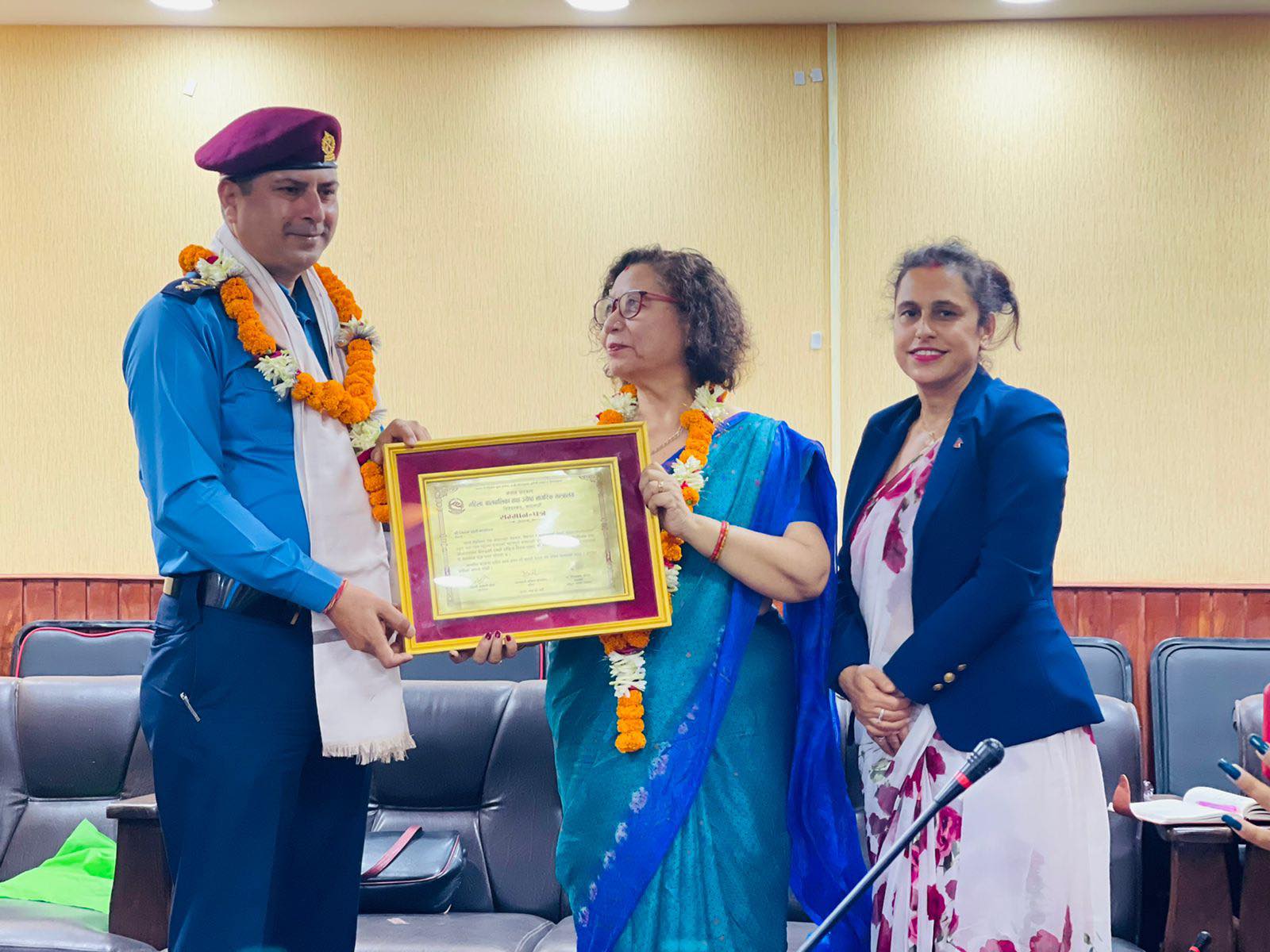 मानव बेचबिखन तथा ओसारपसार नियन्त्रणमा कैलाली प्रहरी सर्वोत्कृष्ट