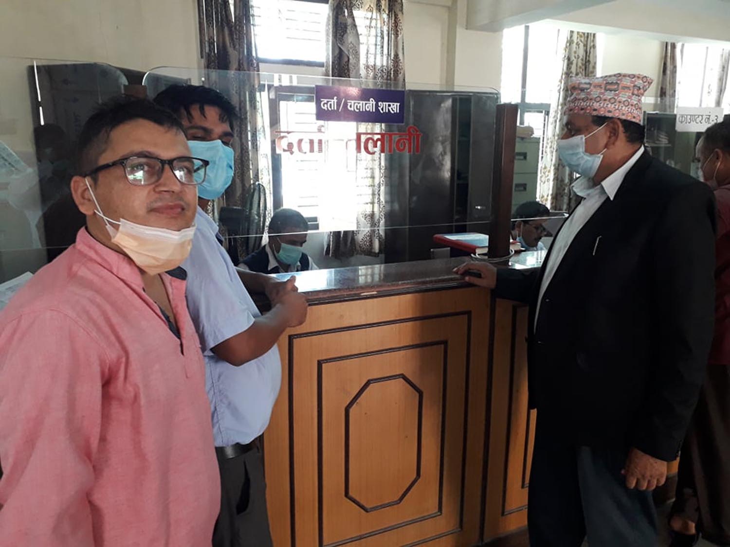 कोरोना बिमा भुक्तानी माग्दै उच्च अदालत विराटनगरमा रिट दायर