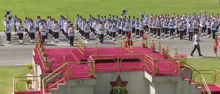 संविधान दिवस : टुँडिखेलमा विशेष समारोह, सेनाको हेलिकप्टरबाट पुष्पवृष्टि