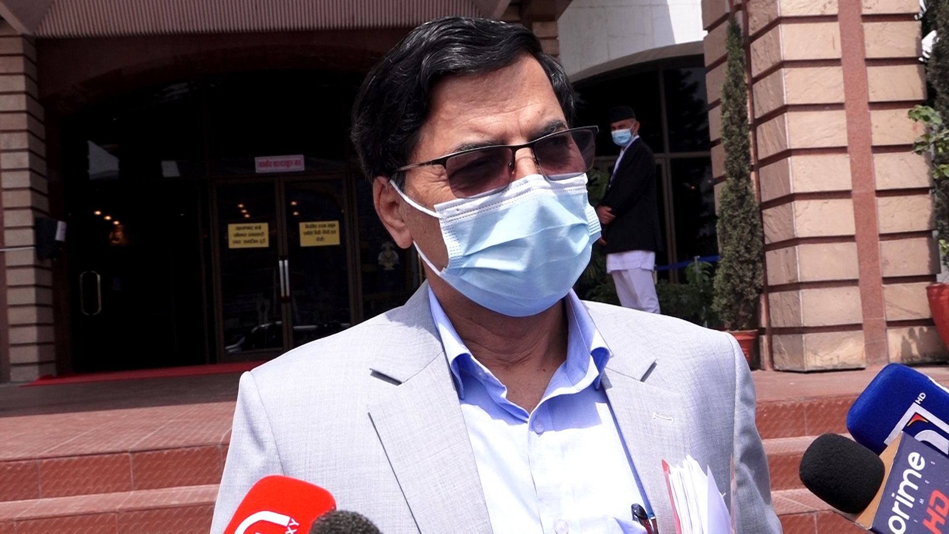 कुनैपनि योजना काटेको पनि छैन, हामी पूर्वाग्रही छैनौँ : अर्थमन्त्री शर्मा