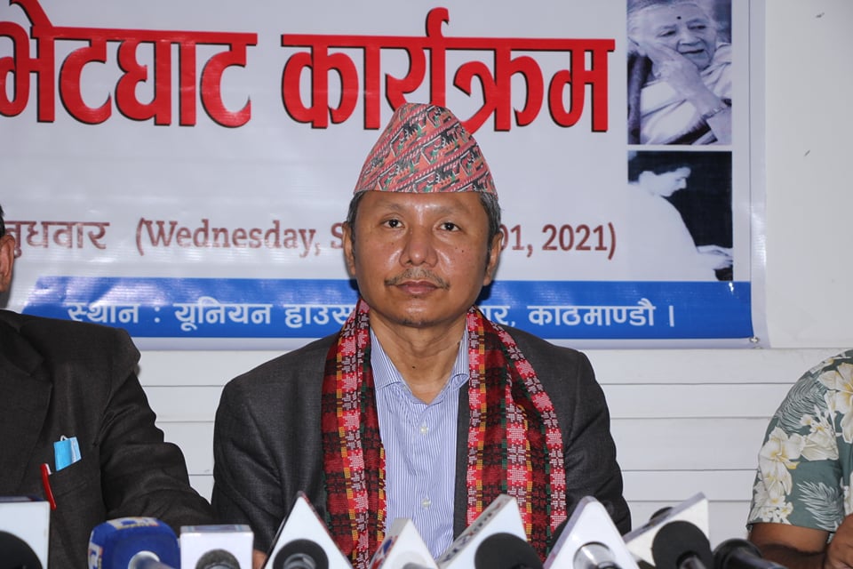 कांग्रेस सभापतिमा उम्मेदवारी दिने कल्याण गुरुङको घोषणा