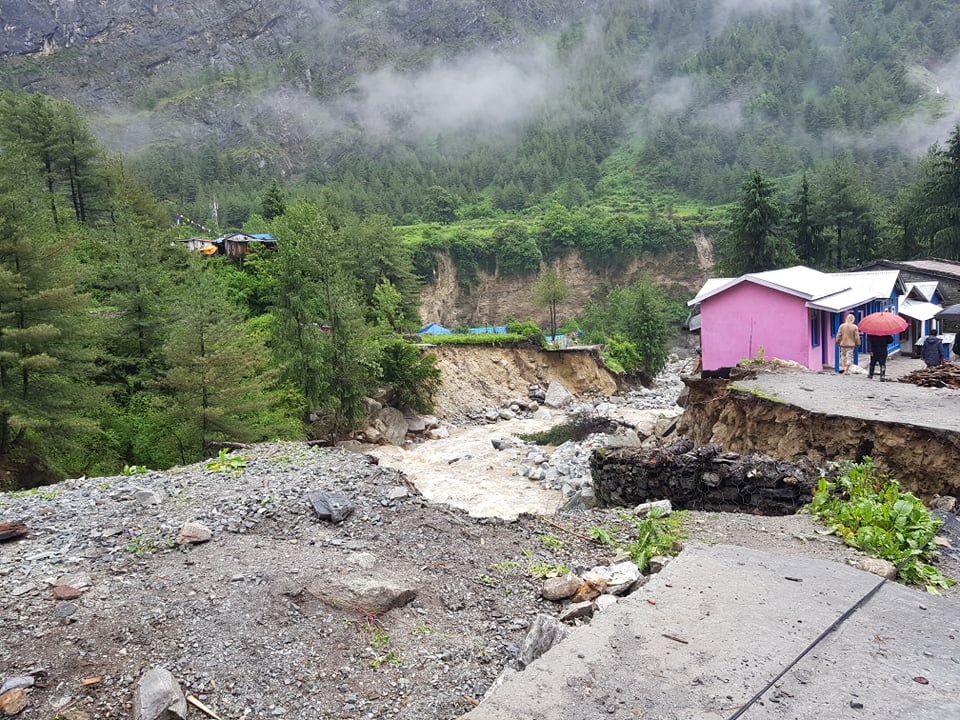 बाढी पहिरोका कारण बन्द विभिन्न ५ सडक खण्ड अझै खुल्न बाँकी