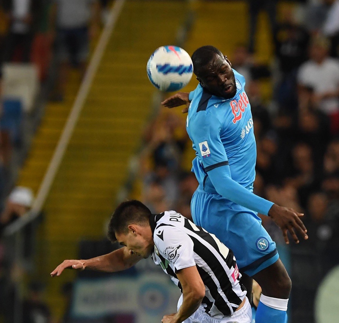 नापोली इटालियन सिरी ‘ए’ को शीर्ष स्थानमा