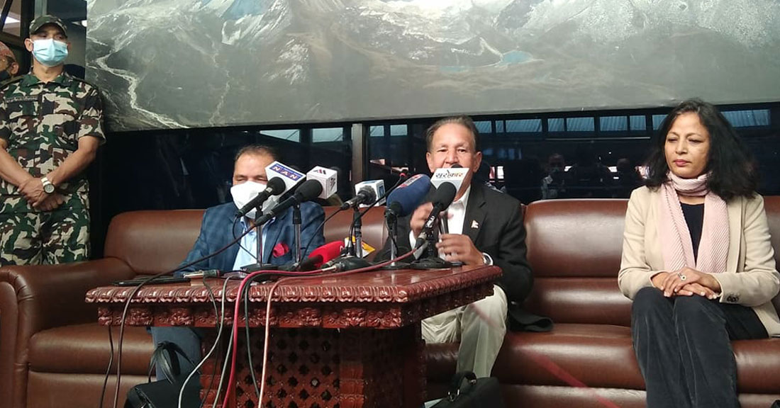 स्वदेश फर्किए परराष्ट्रमन्त्री