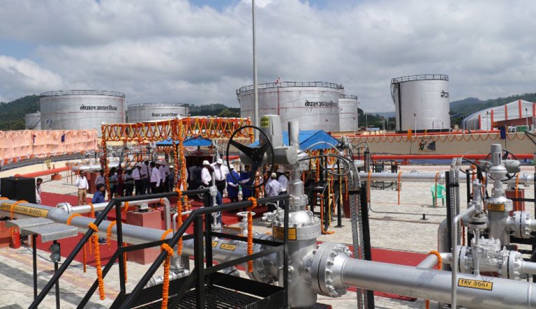 पेट्रोलियम पाइपलाइन: दुई वर्षमा तीन अर्ब बचत, पेट्रोल र मट्टितेल चाँडै पाइपलाइनबाटै ल्याइने