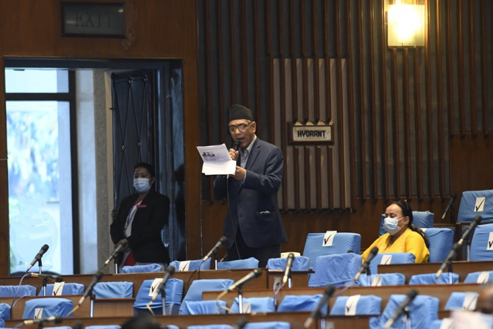 सरकारले आफ्ना मान्छेलाई पैसा दिन नमिलेर पदक दिएको हो : सांसद सुवाल