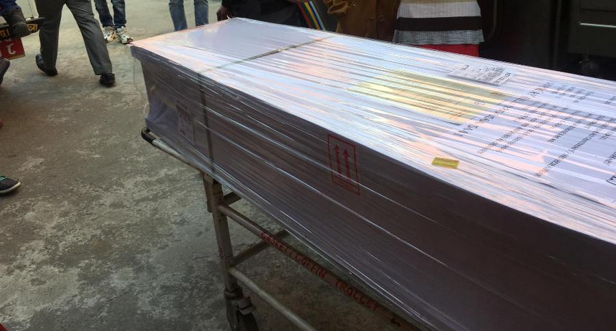 २० नेपालीको शव र अस्तुु ल्याइयो