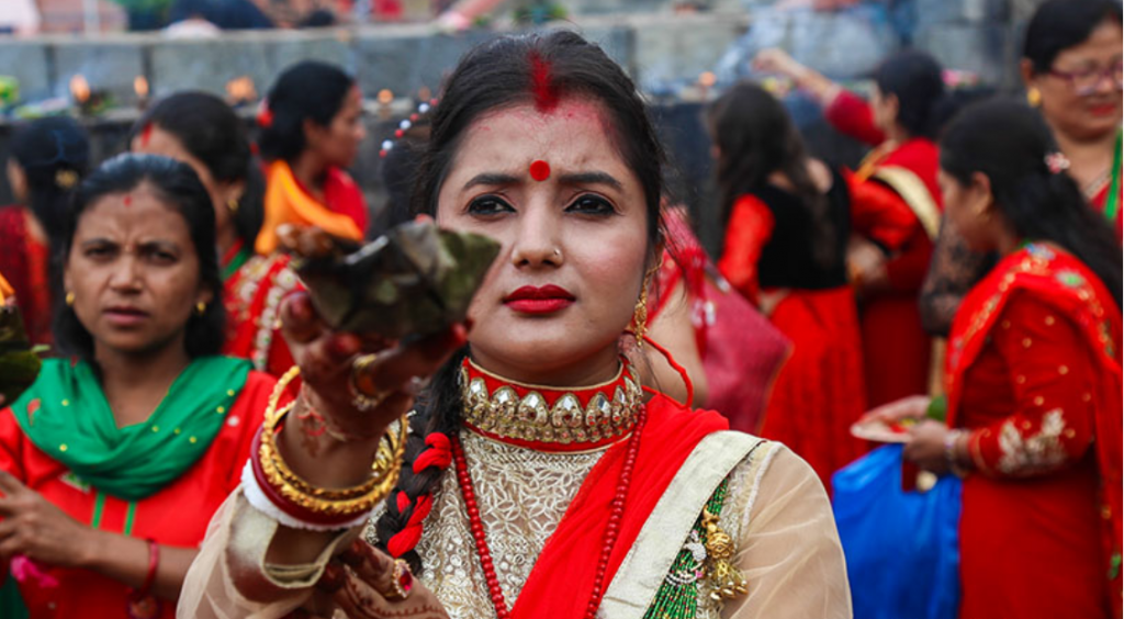 पुरुष र महिला दुवैले गर्नुपर्ने तीज व्रत, यस्ताे छ महत्व