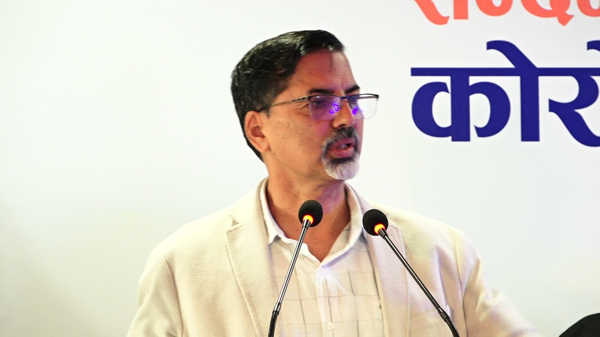 सरकारले ‘पढदैः कमाउँदै’ कार्यक्रम सञ्चालन गर्ने