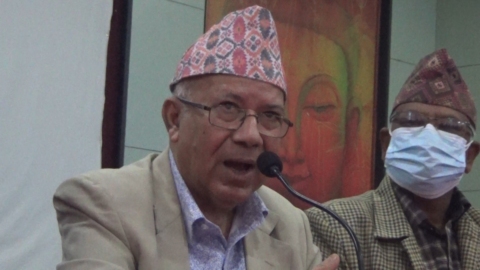 ओलीसँगै एमाले सकिन्छ, अब एमालेलाई टर्च बालेर खोज्नुपर्छ : माधव नेपाल