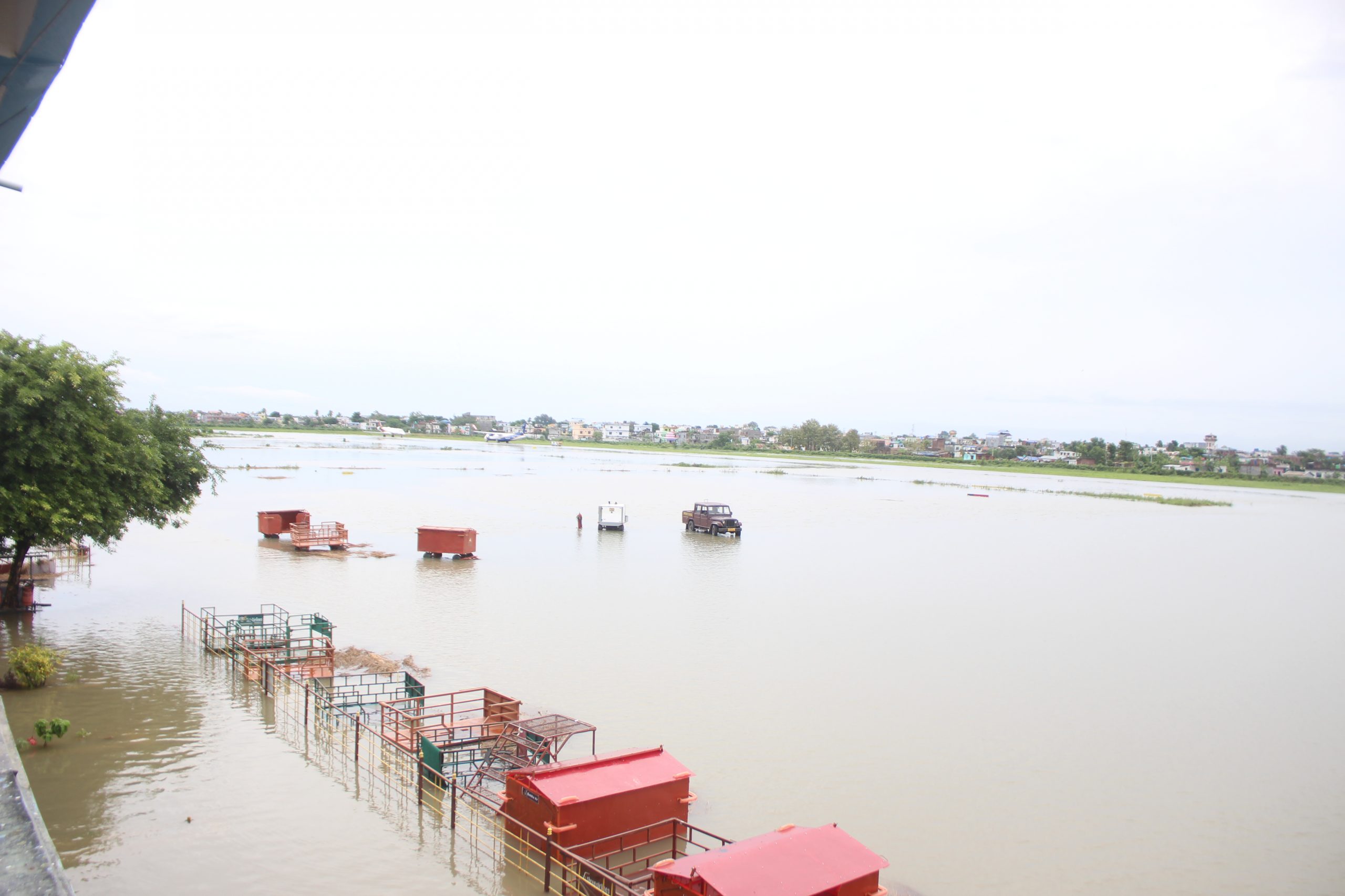विराटनगर विमानस्थल जलमग्न, कहिले हुन्छ उडान ?