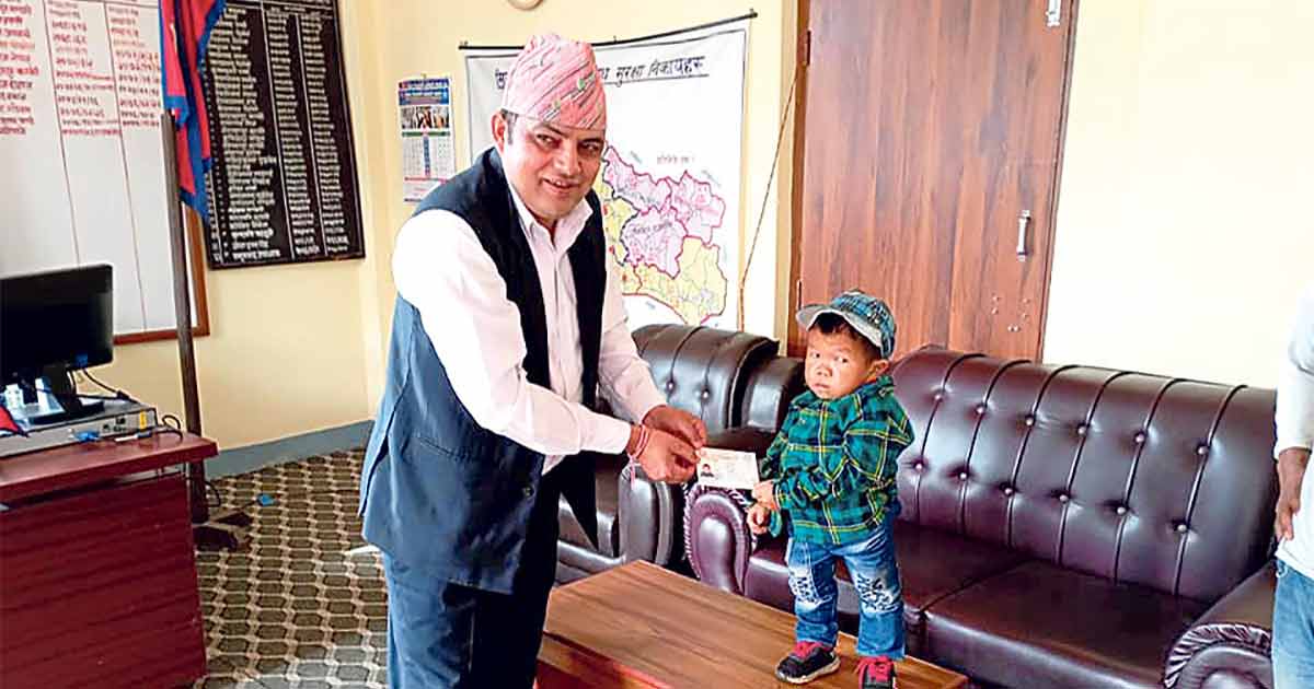 सिन्धुलीका डोरबहादुर खपांगीले पाए नागरिकता