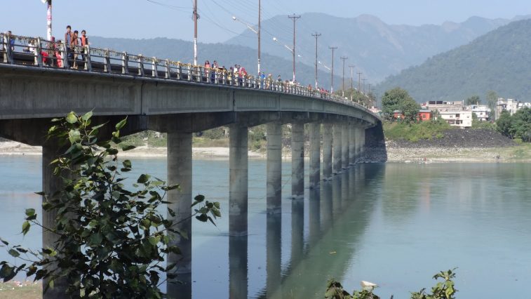 नारायणी पुलबाट हाम फालेर एक पुरुष बेपत्ता