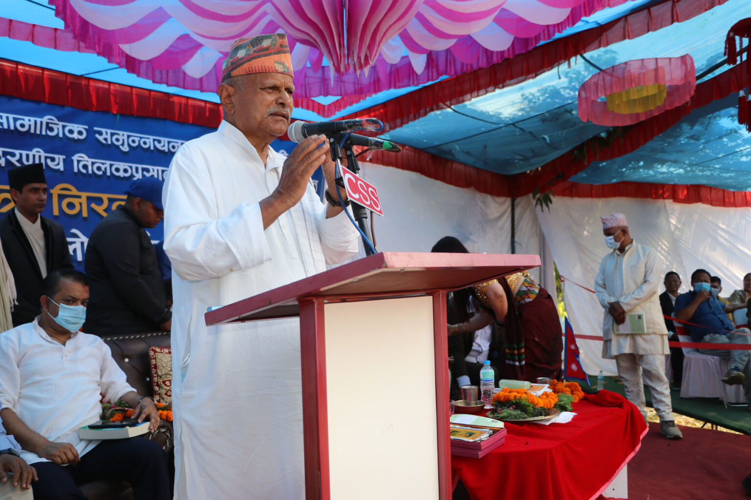 न्यायालयको संकट समाधान नगरी प्रधानमन्त्री विदेश भ्रमणमा जानु देशकै बेइज्जत ; पूर्वराष्ट्रपति यादव